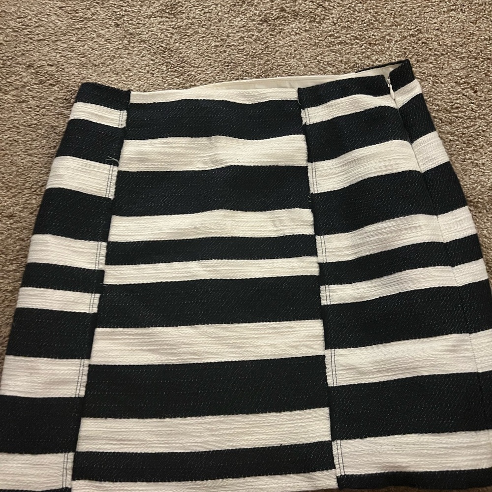 LOFT navy  and White Striped Mini Skirt size 10
